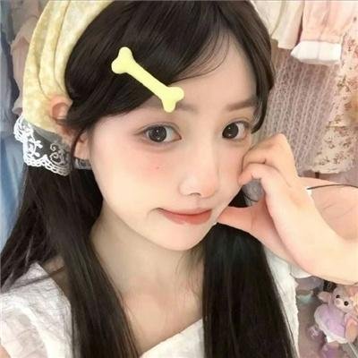 女帝太撩人，我的反穿越系统启动了